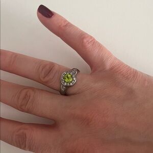 Elegant Silver and Green peridot Gemstone Ring
